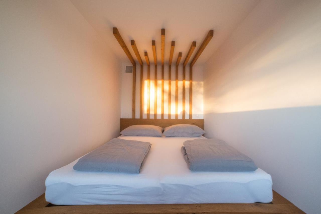 Klajder Apartment Peroj Bagian luar foto